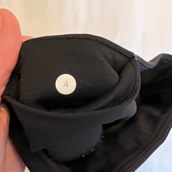 LuluLemon crop pants - Picture 4 of 5